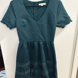 Francesca's Elegant Green Lace Dress‎ Sz Small